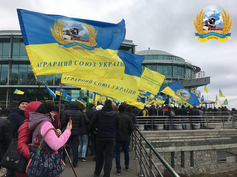 Геннадій Новіков: продаж землі іноземцям – це злочин перед прийдешніми поколіннями