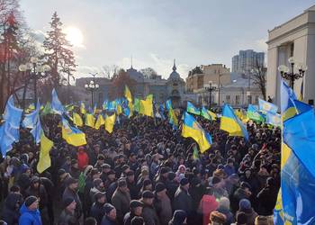 Українці вийшли на безстрокову акцію протесту «НІ безвідповідальному продажу ЗЕмлі!»