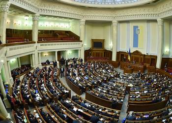 Геннадій Новіков: Парламент замісіть відміни відстрочив штрафи за відсутність ліцензії на зберігання пального