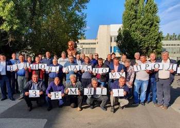 Аграрії та селяни протестуватимуть проти продажу землі іноземцям